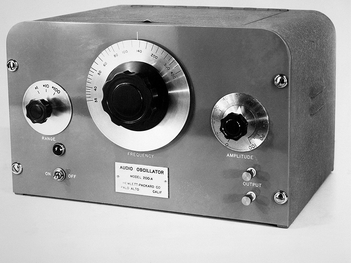 Keysight History 200A Audio Oscillator